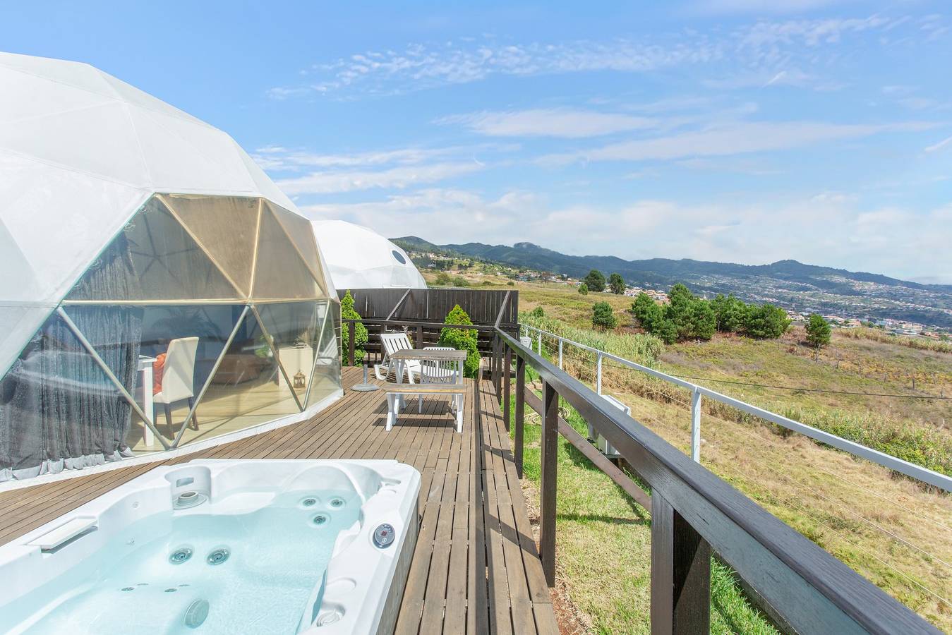 Soul Glamping – Luxury Eco-Retreat with Jacuzzi and Stunning Views in Madeira