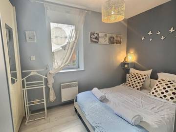 Gîte pour 4 personnes, avec terrasse à Vonnas
