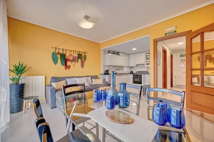 Holiday apartment for 8 people, with view and balcony - 1