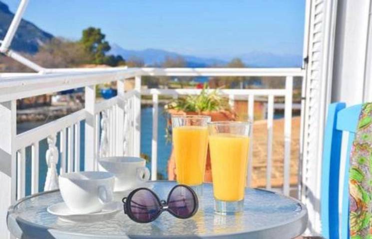Strandhuisje voor 4 personen, met terras en uitzicht, met huisdier in Griekenland