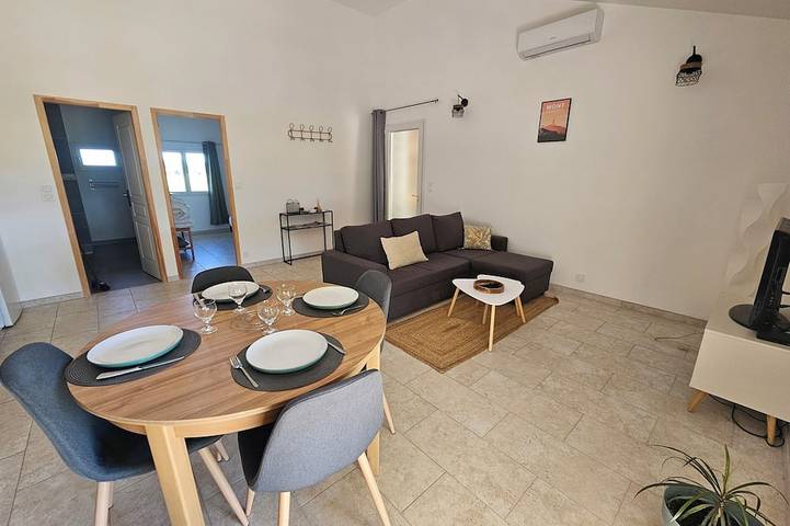 Gîte pour 4 personnes, avec Jardin et Piscine à Jonquières - 4