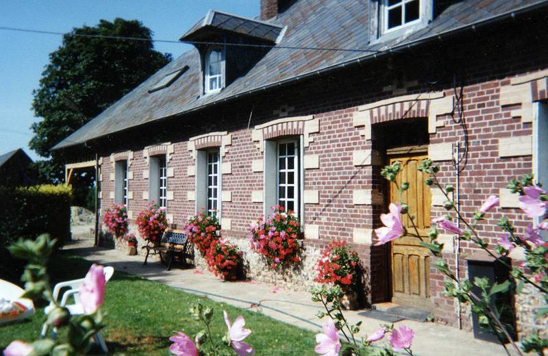 Alojamiento y desayuno para 3 personas in Valliquerville, Región de Rouen