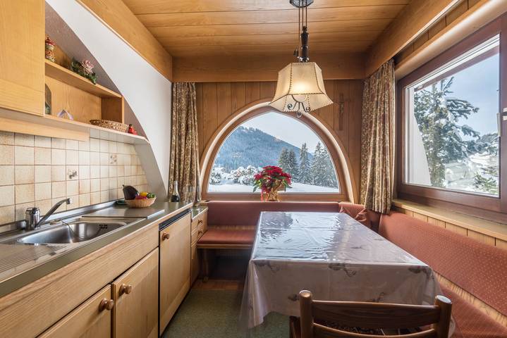 Gîte pour 2 personnes, avec jardin dans Santa Cristina Val Gardena - 4