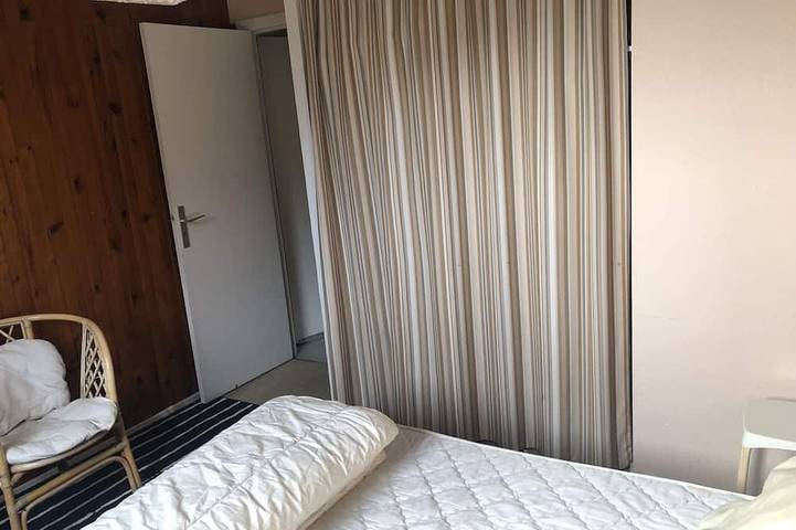 Ganze Wohnung, 2-bedroom apartment with piste view 5 minutes from center in Super Besse, Besse-et-Saint-Anastaise
