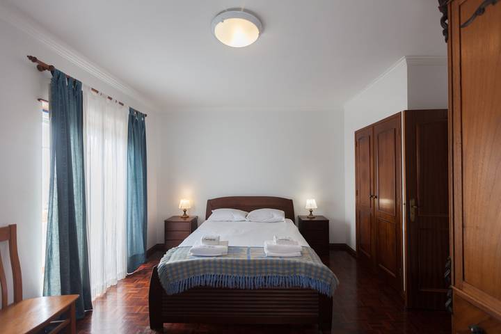 Flh Large Ericeira House with Terrace in Praia dos Pescadores (Ericeira), Ericeira