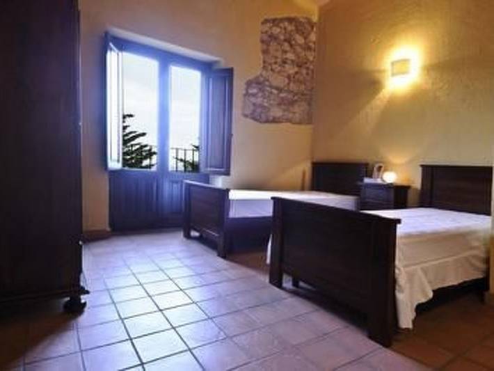 Apartamento entero, Acogedor apartamento junto a la playa con servicios pensados para los más pequeños in Gioiosa Marea, Provincia de Messina