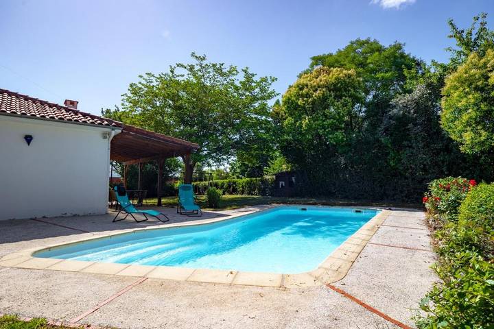 Location de vacances pour 10 personnes, avec jardin et piscine à Pibrac - 2