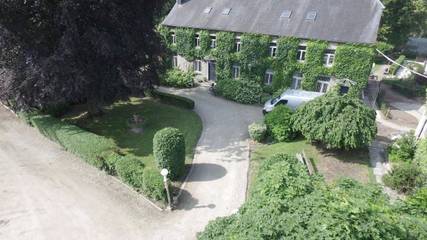 Gîte pour 2 personnes, avec jardin et vue, animaux acceptés à Genappe