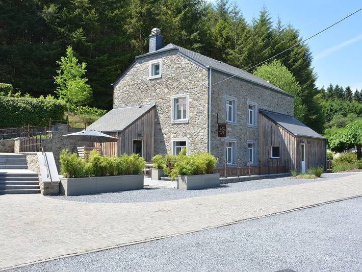 Maison de vacances pour 9 personnes, avec Terrasse et Jardin à Gedinne