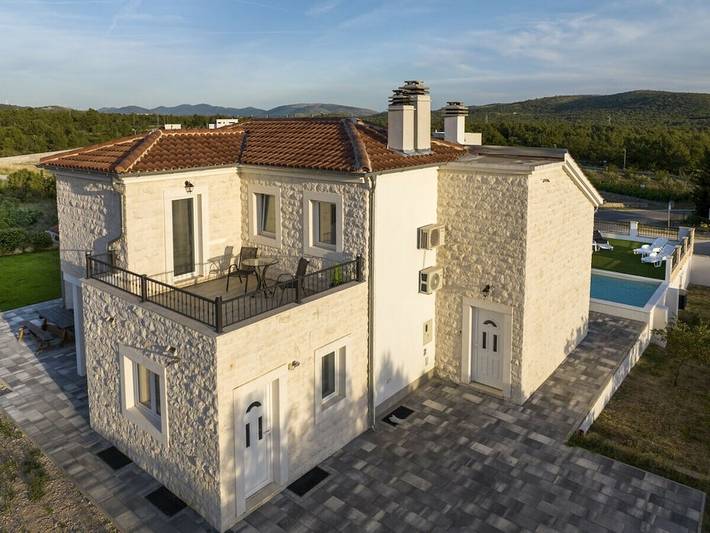 Villa pour 7 personnes, avec jardin et piscine à Šibenik - 3