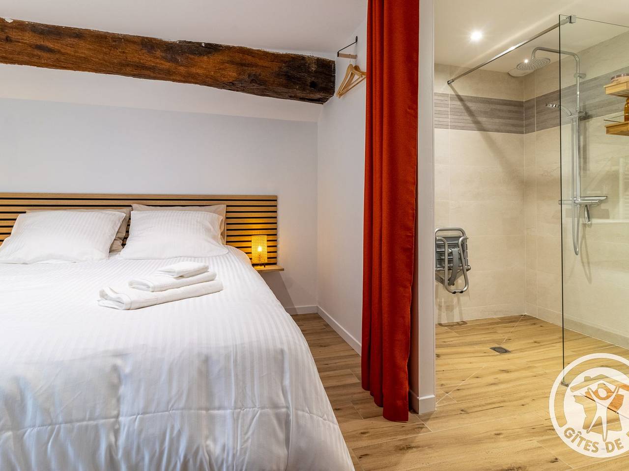 Gîte charmant entre Loire et Layon, terrasse, jardin, parking, proche d'Angers, idéal pour couples in Rochefort-sur-Loire, Vallée de la Loire