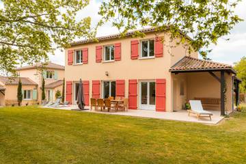Cottage pour 8 personnes, avec jardin à Vasles