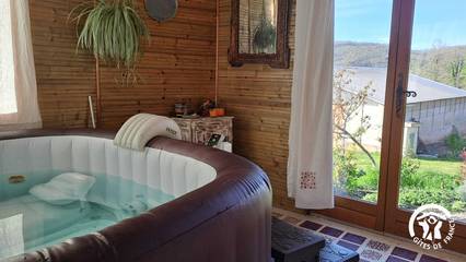 Gîte pour 4 personnes, avec jacuzzi dans le Tarn