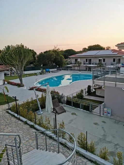 Appartement de vacances pour 6 personnes, avec terrasse ainsi que vue et piscine - 1