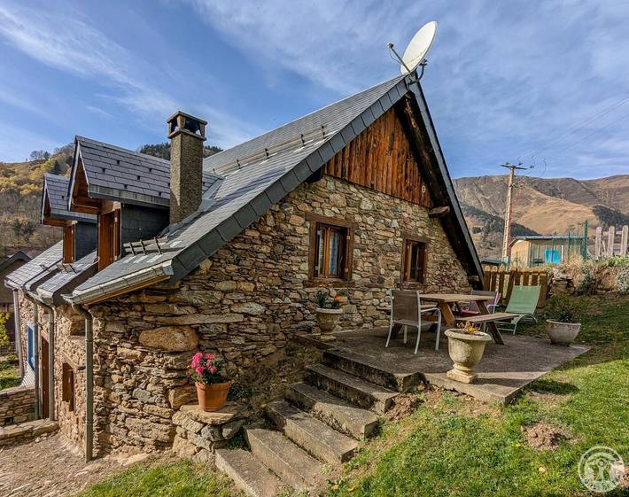 Gîte pour 5 personnes, avec Terrasse et Jardin