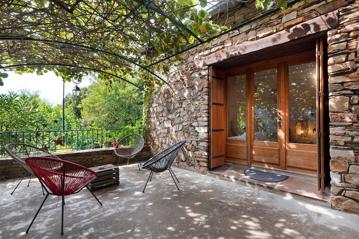 Ferienhaus für 6 Personen, mit Balkon und Whirlpool