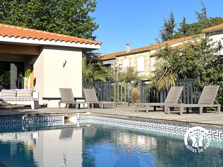 Gîte für 6 Personen, mit Terrasse und Garten sowie Pool in Palau-del-Vidre