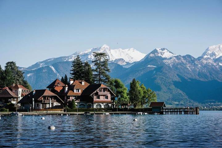 Hôtel pour 4 personnes, avec jardin et piscine ainsi que jacuzzi et sauna