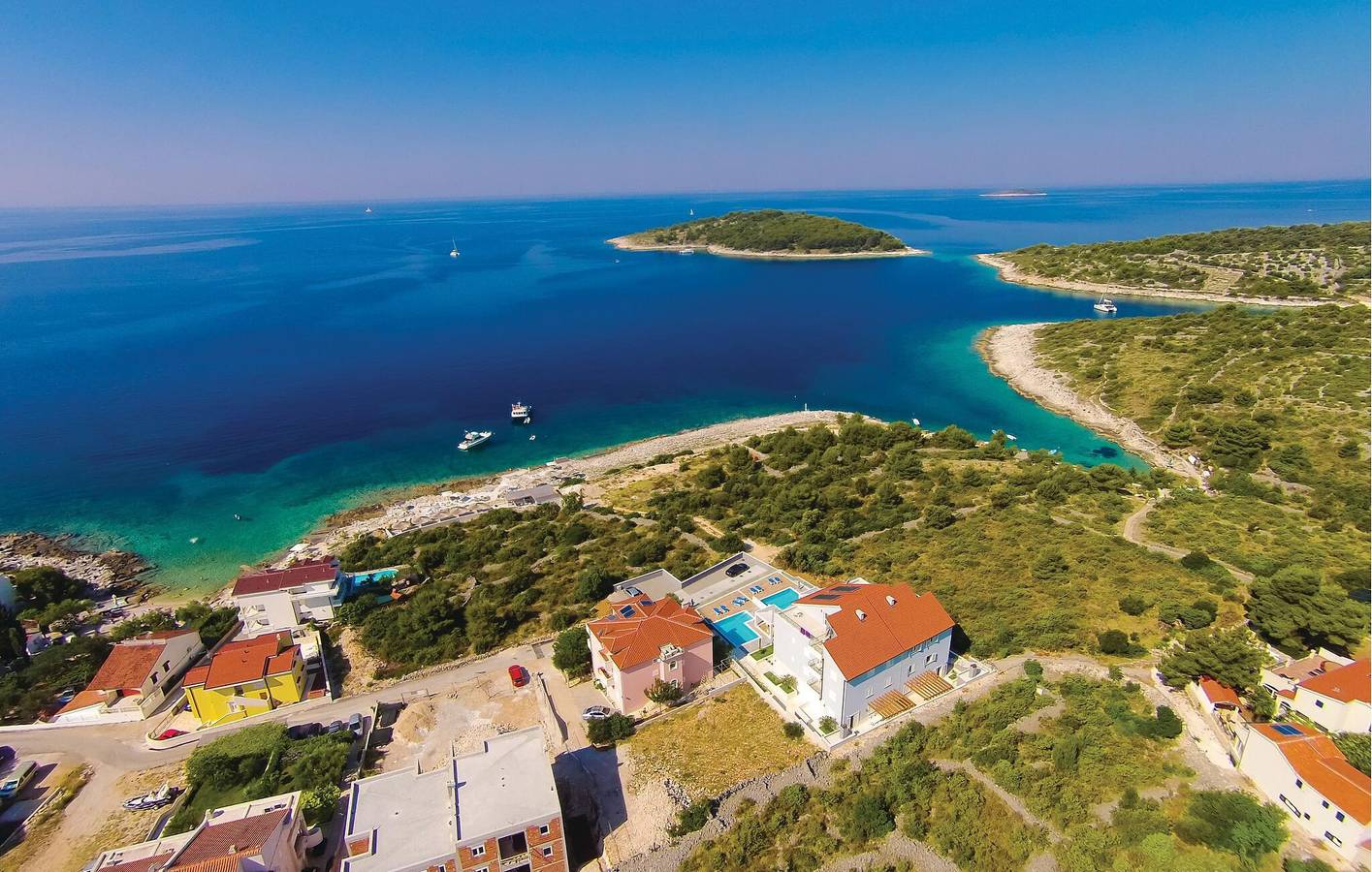 Apartamento vacacional entero, Apartamento de vacaciones para 2 personas con piscina in Rogoznica, Condado de Šibenik-Knin