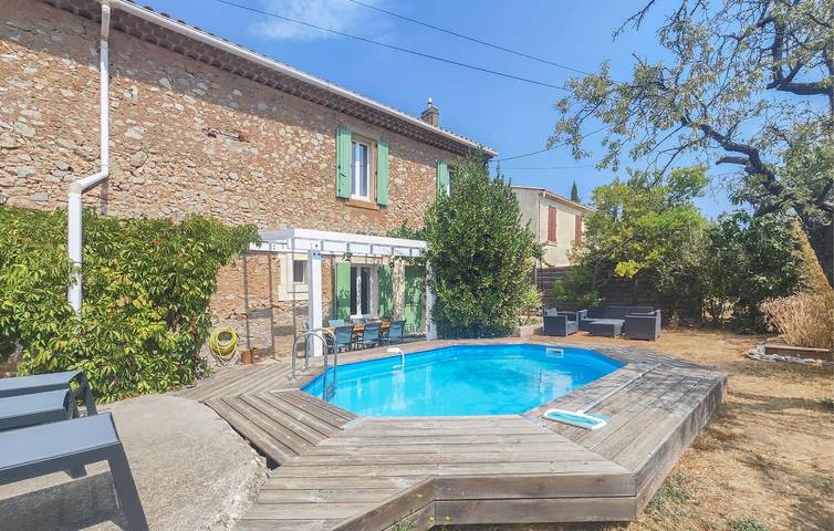 Location de vacances pour 8 personnes à Villespassans