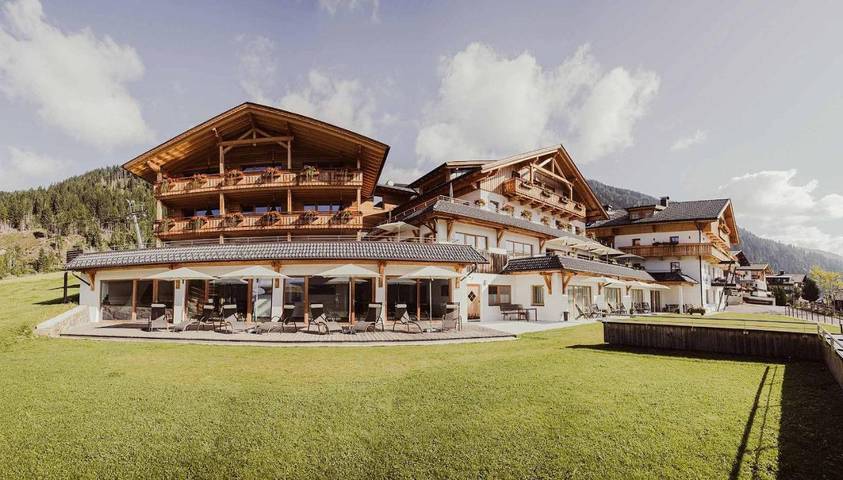 Hotel für 2 Personen, mit Balkon und Terrasse sowie Garten und Pool