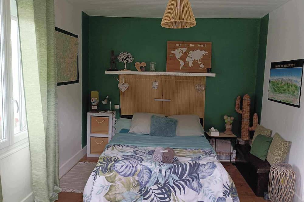 Room with view of the Chartreuse in Pontcharra, Isère