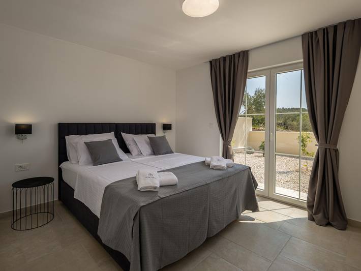 Villa pour 8 personnes, avec terrasse et piscine à Tisno - 4