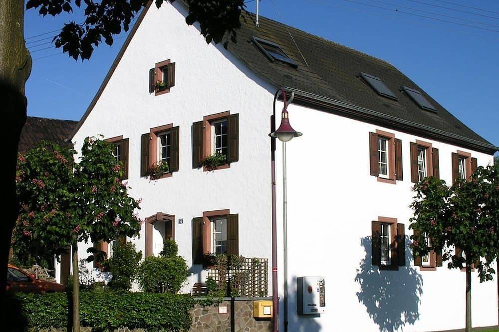 Geheel appartement, Appartement Koster - 4-bed appartement douche / Wc, 2 slaapkamers in Bleckhausen, Vulkaan-Eifel