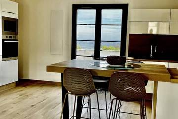 Gîte pour 4 personnes, avec balcon dans Barcaggio