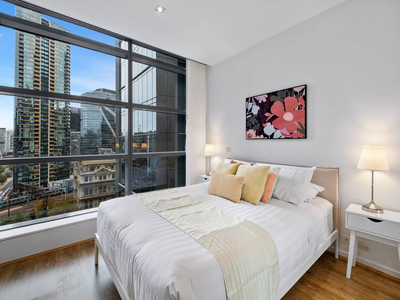 Entire apartment, Central 2-Bed Apartment with Parking, in Melbourne, Victoria