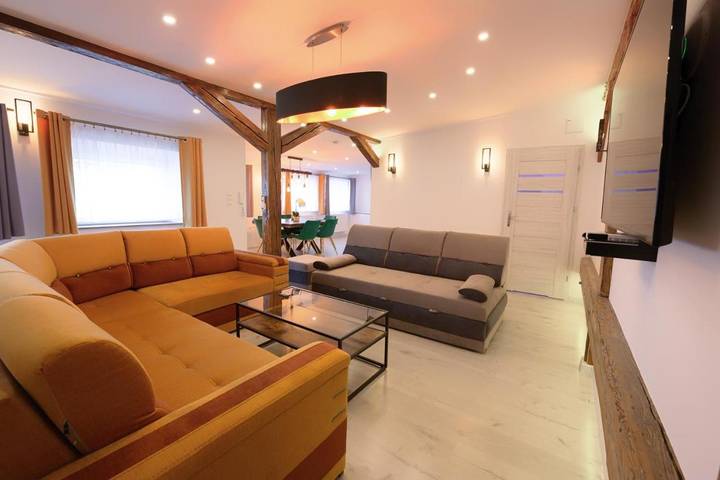 Apartament wakacyjny dla 8 osób, z Balkon i Taras w Zabrze