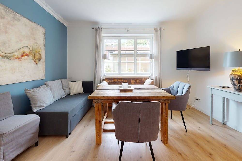 Ganze Wohnung, Hampton 1 - Modernisierte Ferienwohnung mit Terrasse in strandnaher Lage in in Hörnum, Sylt