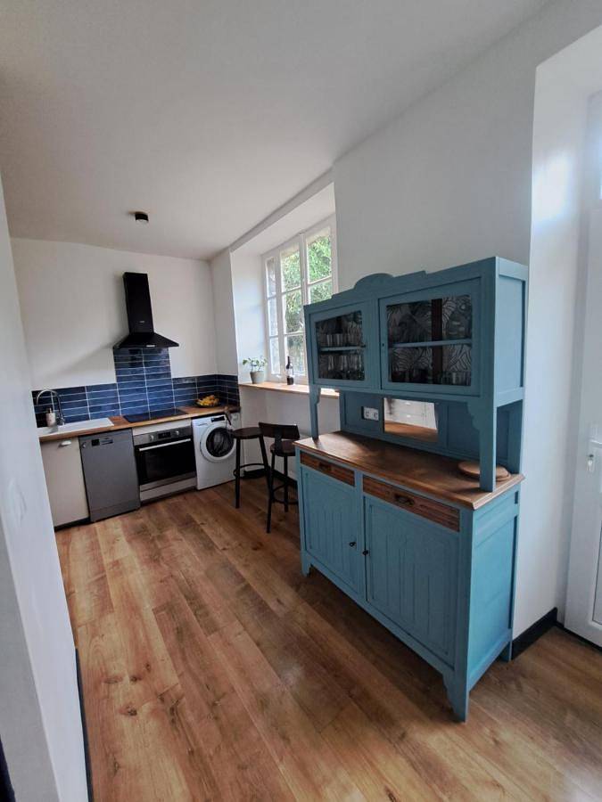 Location de vacances pour 9 personnes, avec vue et terrasse à Roussines - 4