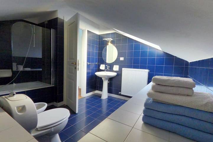 Appartement entier, Appartement Chiavari dans un contexte résidentiel avec place de parking réservée in Chiavari, Riviera di Levante