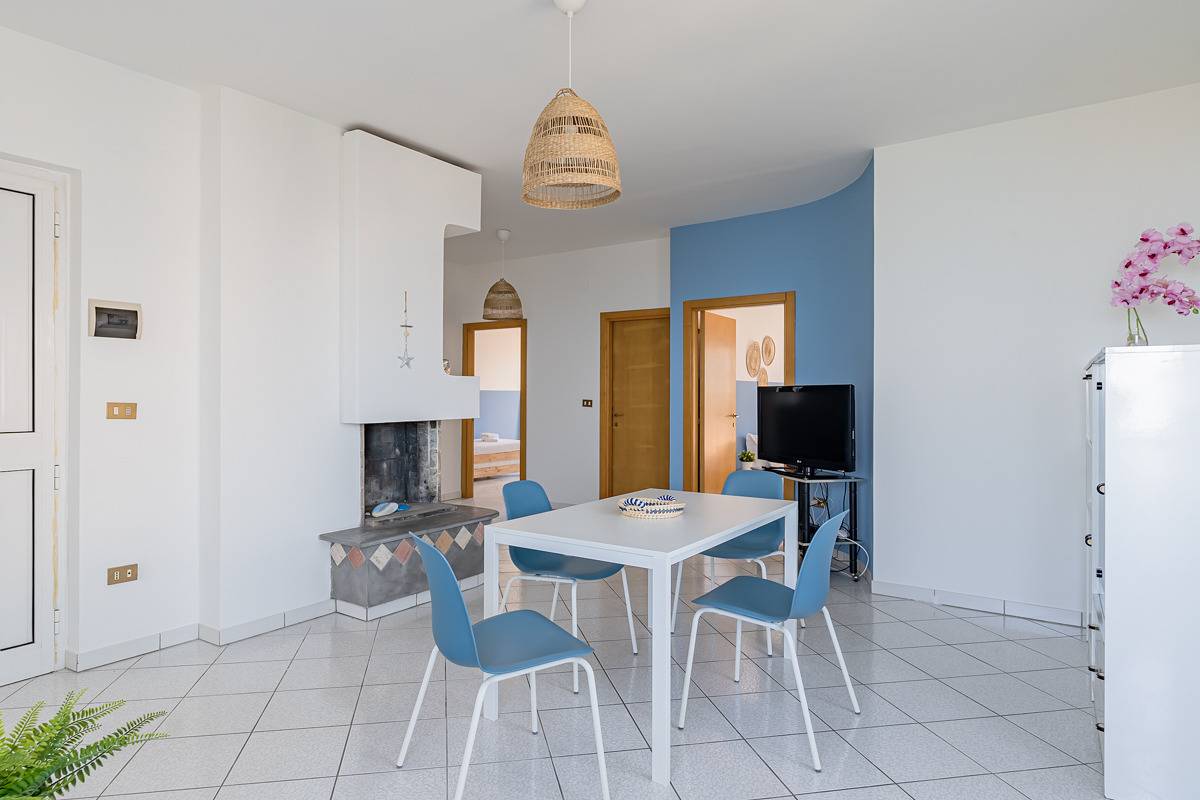 Geheel appartement, Vakantieappartement voor 4 personen met uitzicht in Fossacesia Marina, Provincie Chieti