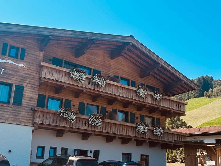 Ferienwohnung für 4 Personen, mit Garten und Ausblick, mit Haustier in Jochberg
