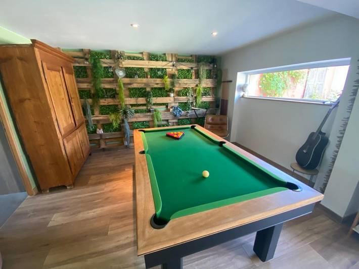 Ferienhaus für 12 Personen, mit Terrasse und Pool in Doyenné de Besançon