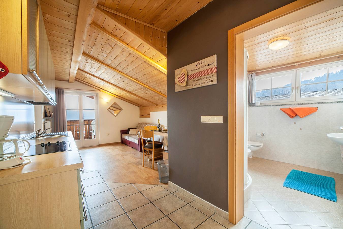 Ganze Wohnung, Ferienwohnung "Lingerhof - Arnika" mit Bergblick, Balkon und Wlan in Mölten, Sarntaler Alpen
