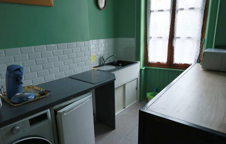 Gîte pour 4 personnes, avec terrasse, animaux acceptés dans l' Ain - 2