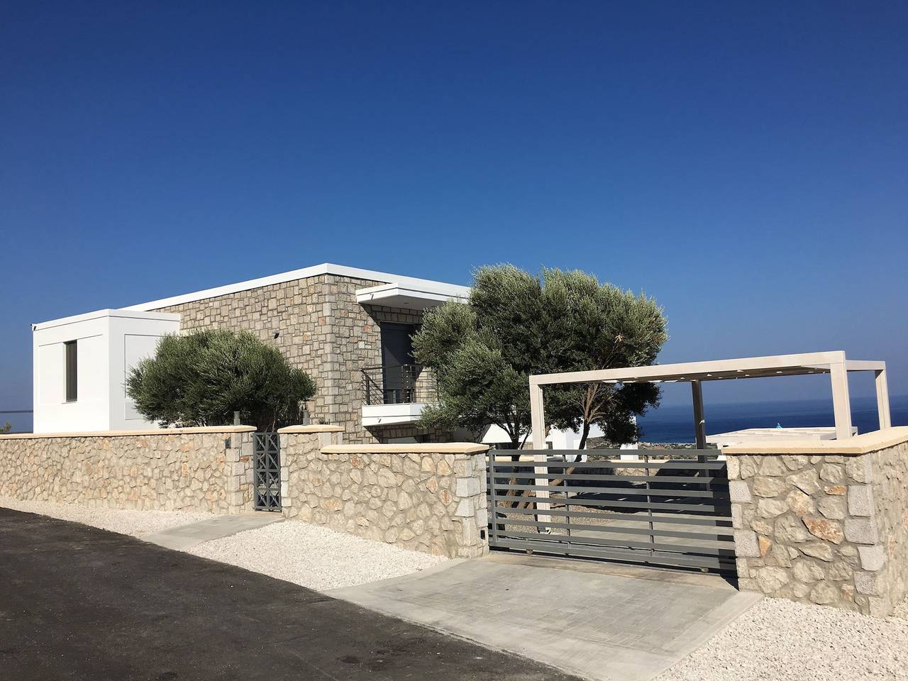 Villa für 8 Personen mit Terrasse in Kalythies, Rhodos