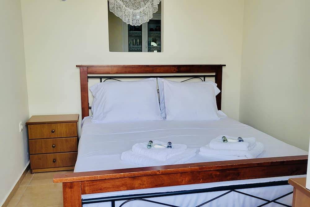 Seafront Villa \"Fay\" Entire Home Kardamyli West Mani Greece in Kardamyli, Messenien