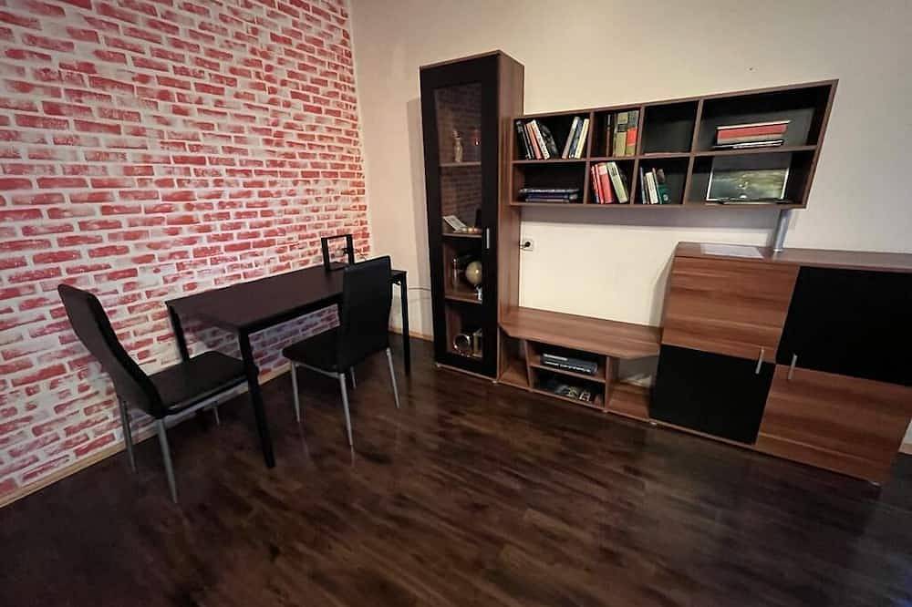 Ganze Wohnung, Geräumige Wohnung mit Karawankenblick in Klagenfurt am Wörthersee, Klagenfurt-Villach