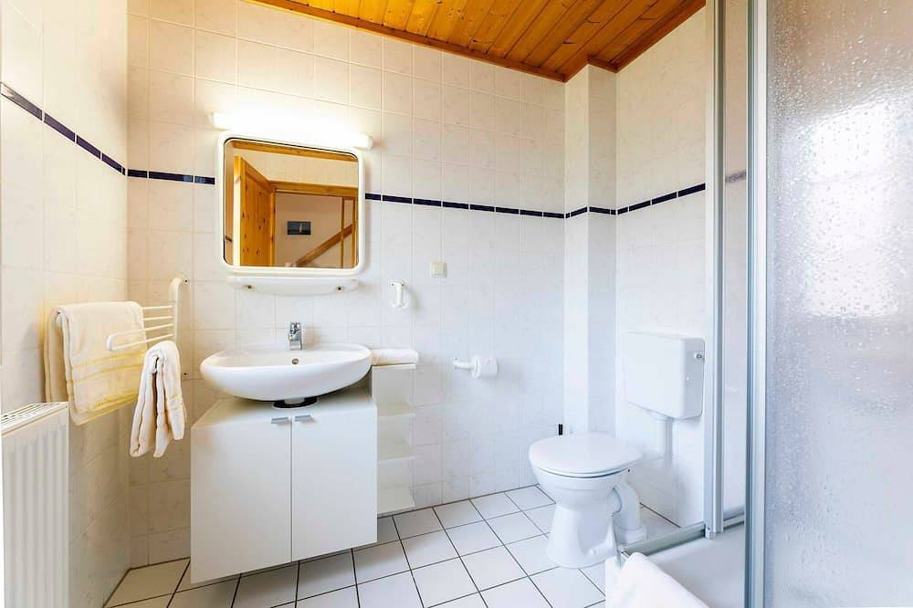 Ganze Wohnung, Doppelhaushälfte Storch, 6 Personen, 80 qm, Gs, Kamin (13) - Feriendorf in Rechlin, Müritz