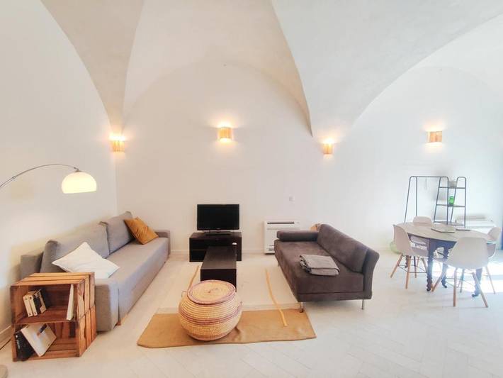 Gîte pour 4 personnes, avec jardin à Neuville-sur-Saône - 3