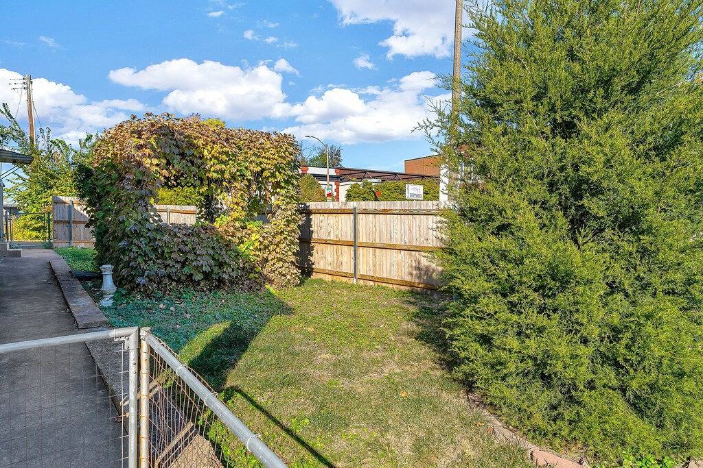 Cheerful 2 Bedroom House on the Hill in St. Louis in St. Louis, Missouri