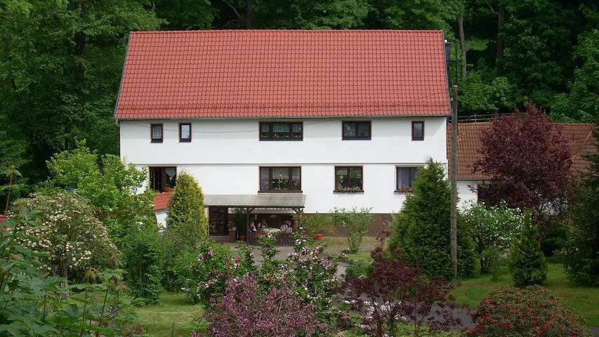 Ferienwohnung für 6 Personen, mit Garten in Waltershausen