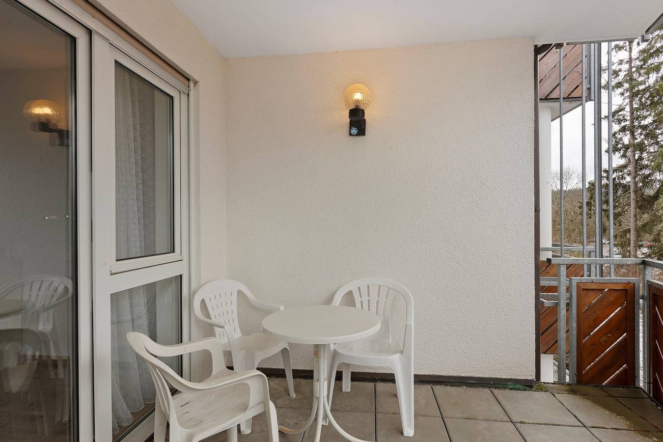 Ganze Wohnung, Apartment 31 mit Dreiweltencard und Balkon - nur 2 Gehminuten vom Solemar entfernt in Bad Dürrheim, Mittlerer Schwarzwald