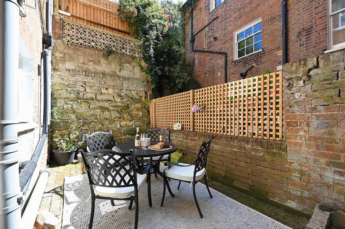 Apartamento vacacional entero, 1 Bed - Sleeps 2 - Near Beach - Parking in Hastings, Sussex Oriental
