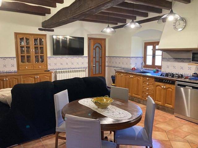 Gîte pour 4 personnes, avec vue et bassin pour enfant ainsi que jardin et piscine à Beuda - 4