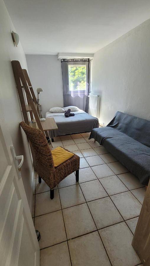Gîte pour 8 personnes, avec terrasse à Cergy - 3